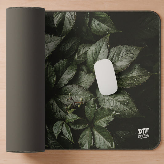 Garden Noir Deskpad